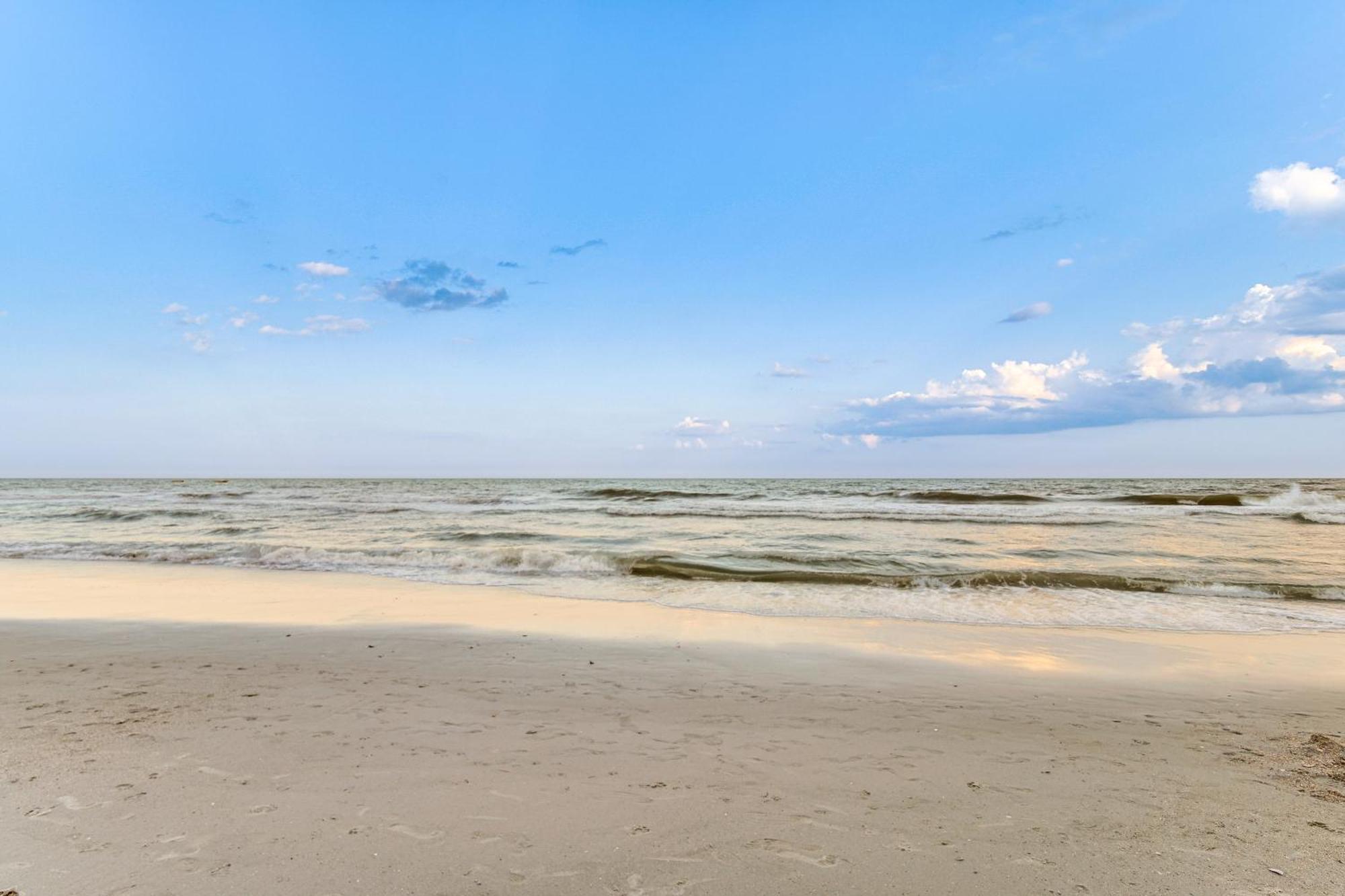 Updated Resort Condo, Walk To Myrtle Beach! Exteriör bild