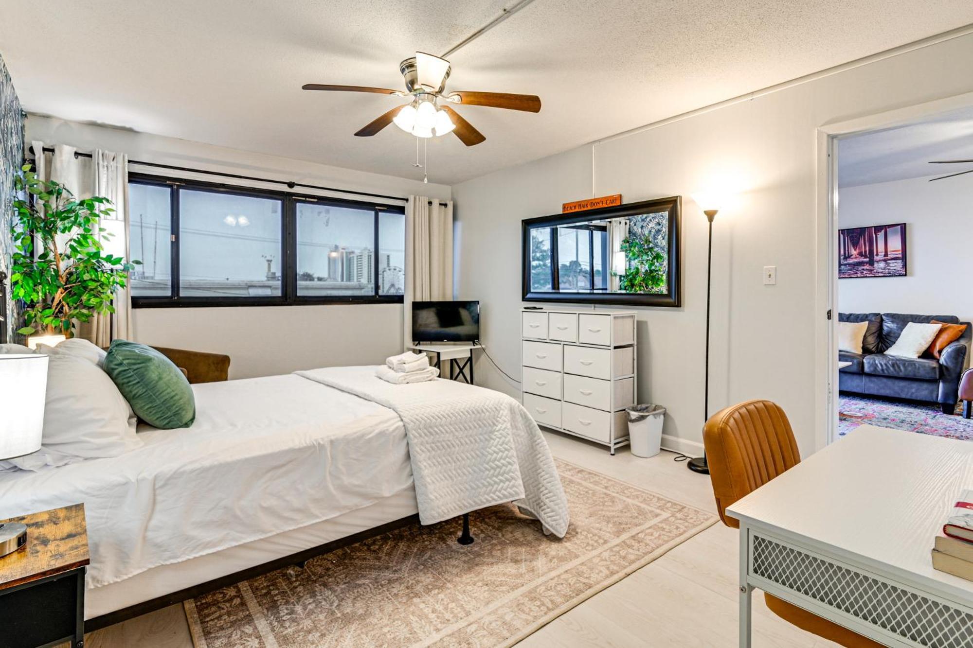 Updated Resort Condo, Walk To Myrtle Beach! Exteriör bild