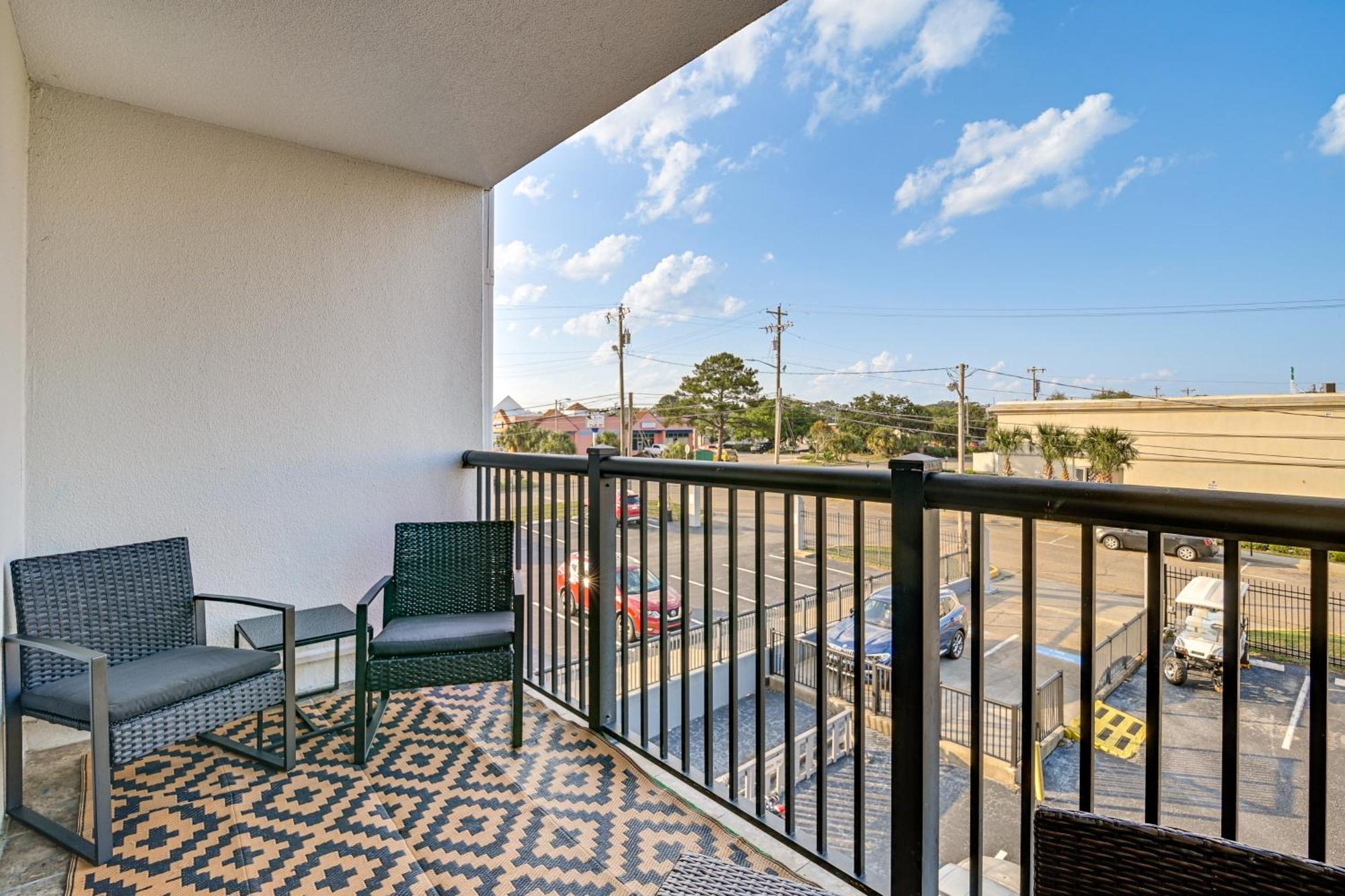 Updated Resort Condo, Walk To Myrtle Beach! Exteriör bild