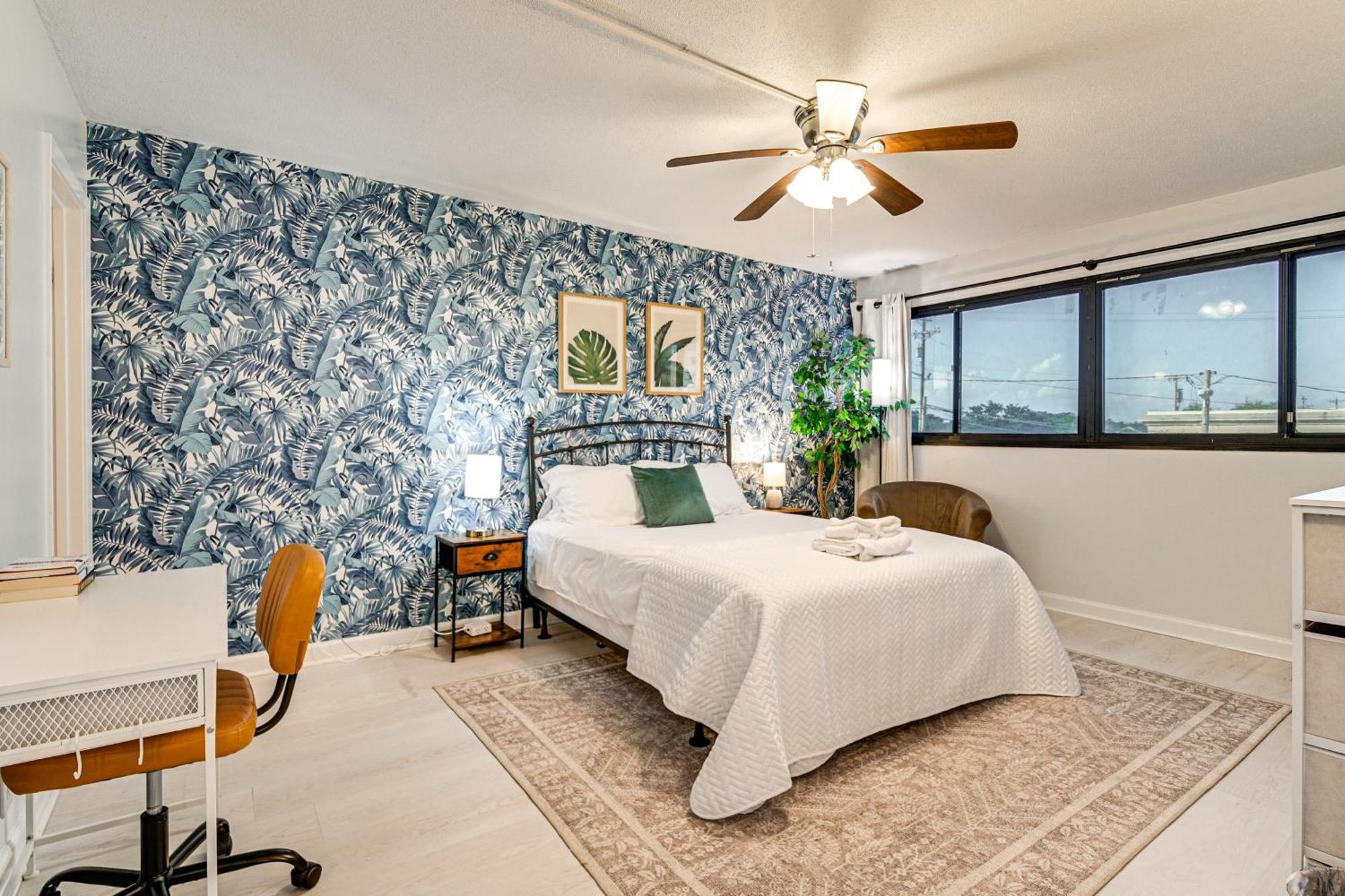 Updated Resort Condo, Walk To Myrtle Beach! Exteriör bild