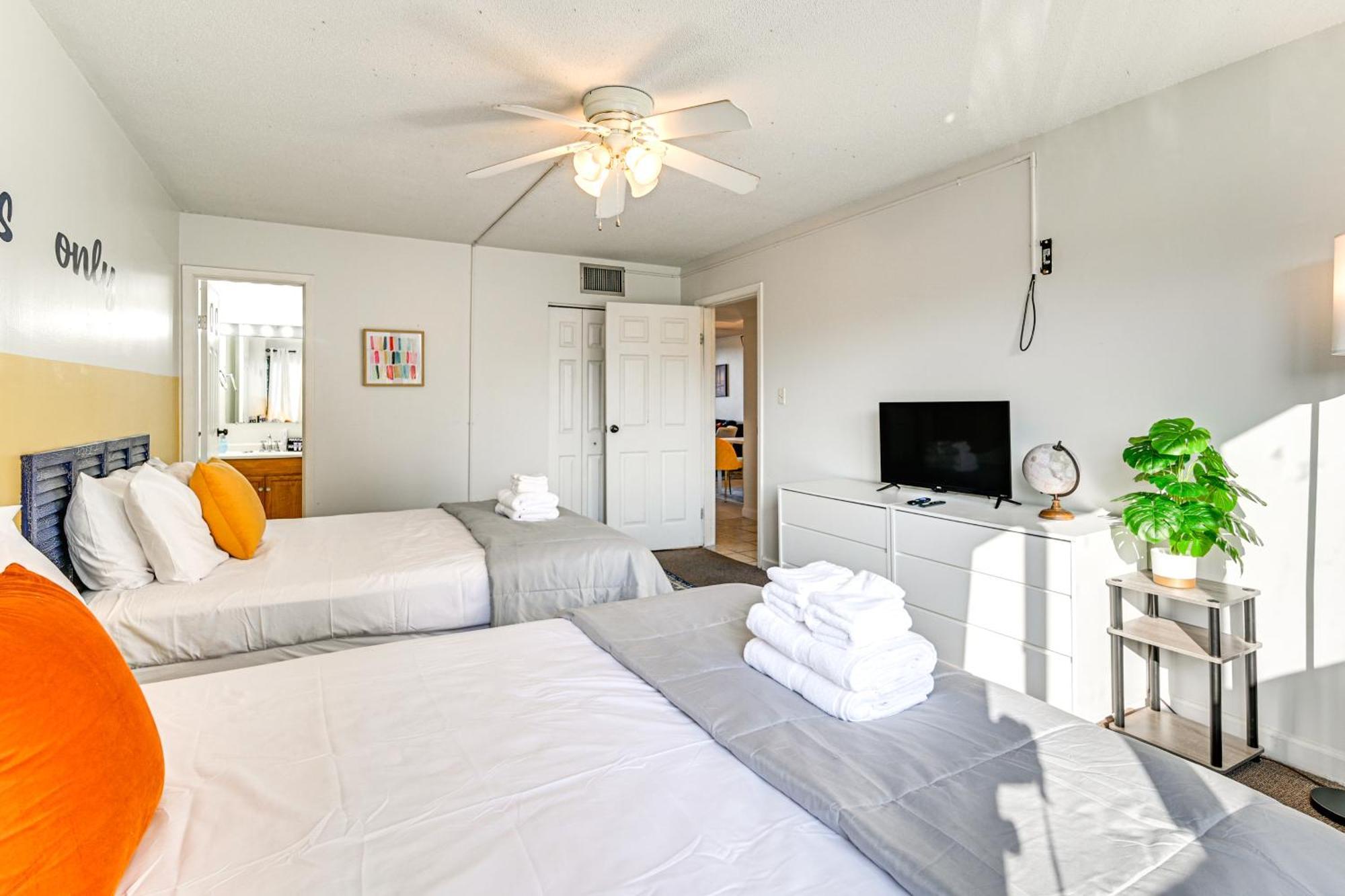 Updated Resort Condo, Walk To Myrtle Beach! Exteriör bild